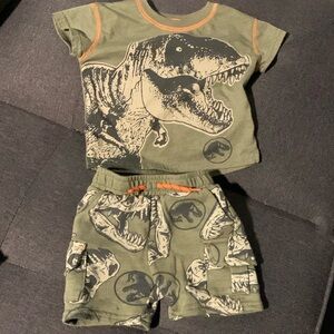 EUC 12m Jurassic World outfit